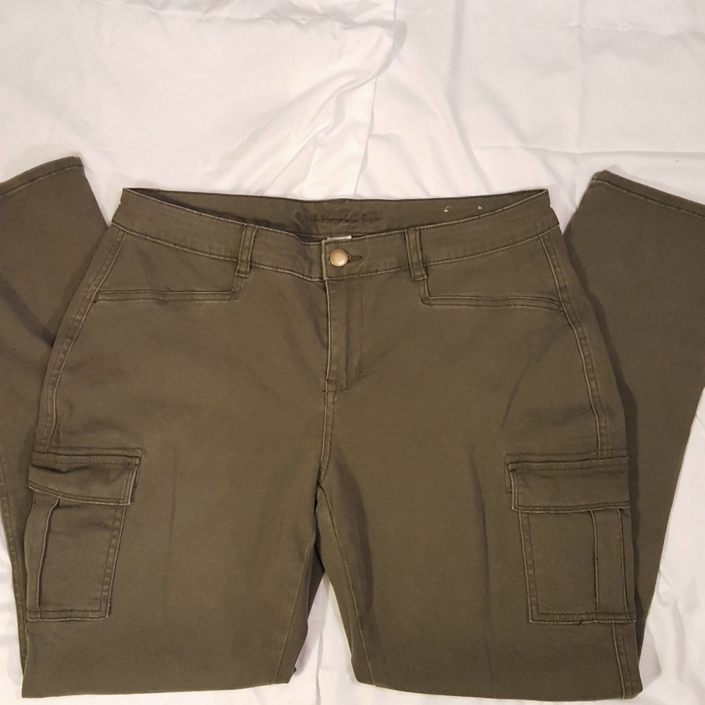 Olive green skinny cargo pants - Picture 2 of 4